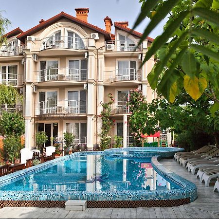 Pharaon De Lux Otel Zatoka Dış mekan fotoğraf