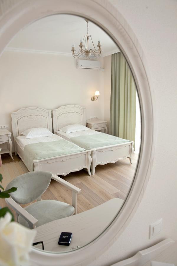 Pharaon De Lux Otel Zatoka Dış mekan fotoğraf