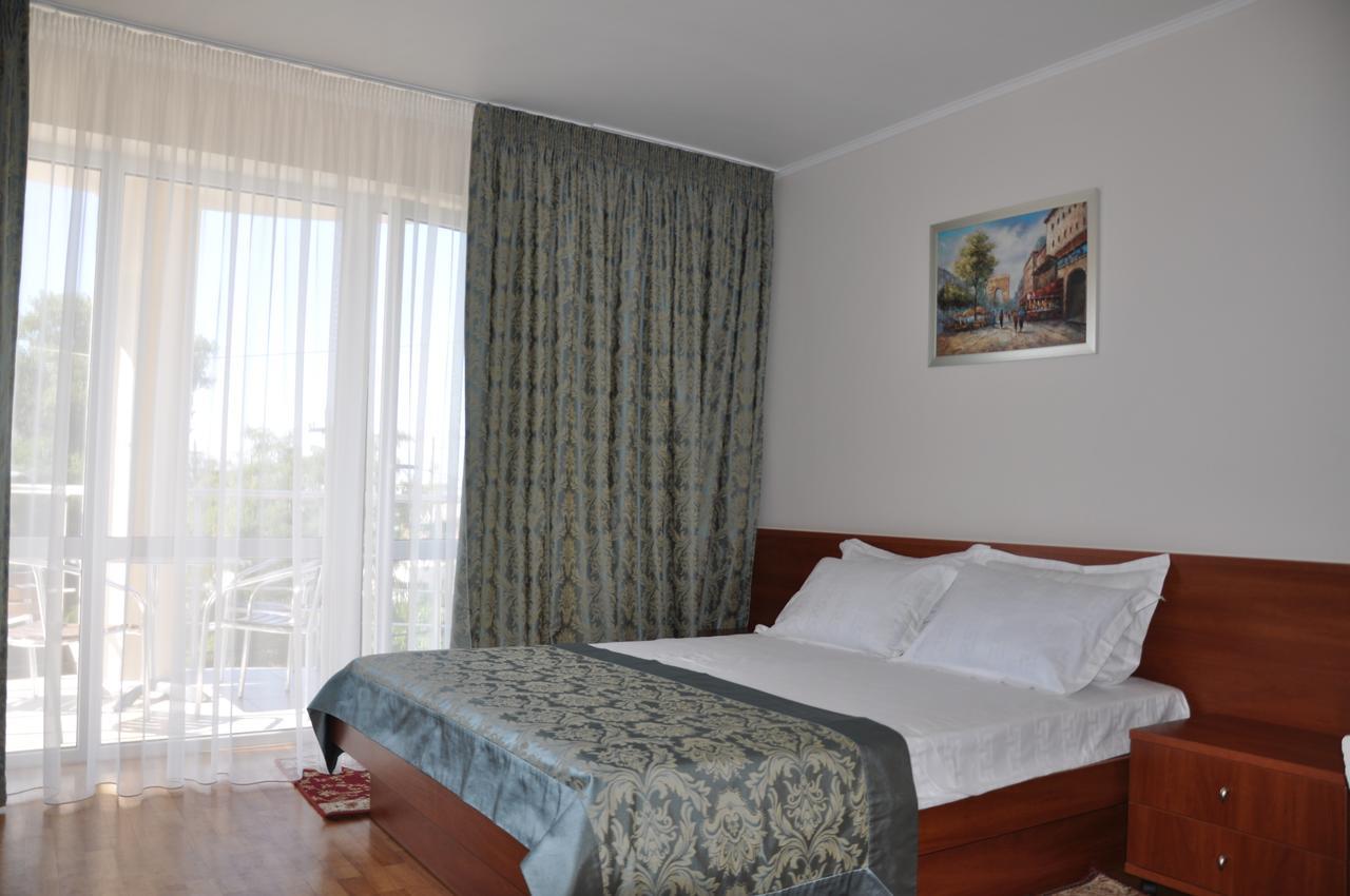 Pharaon De Lux Otel Zatoka Dış mekan fotoğraf